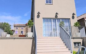 Villa Volare Cantare With 2 Bedroom A Heated Pool And Panoramic View Near Buje, Istra
